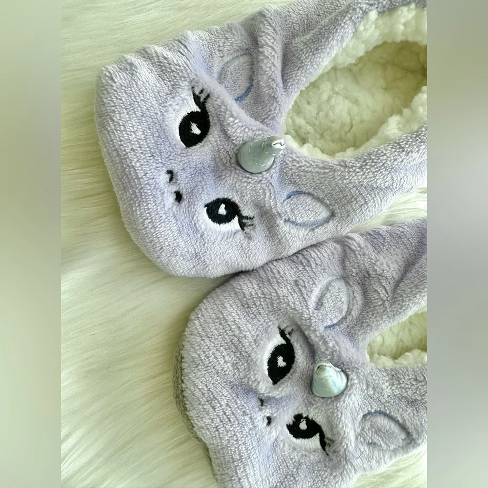 UNICORN SLIPPERS